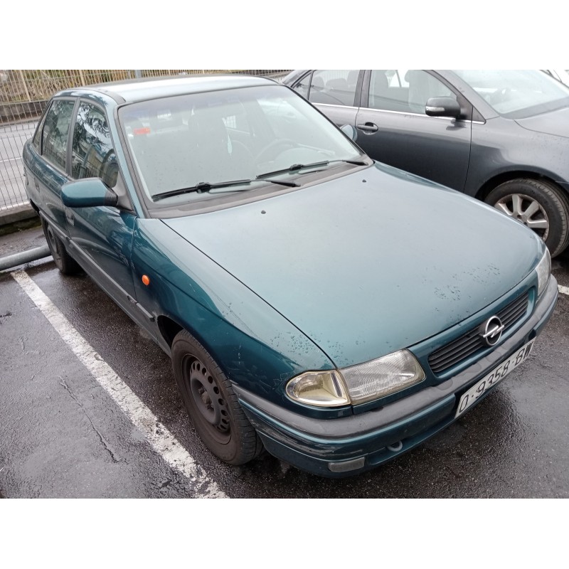 opel astra f berlina del año 1997