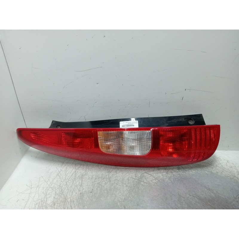 Recambio de piloto trasero izquierdo para mitsubishi colt berlina 5 (z30a) 1.1 cat referencia OEM IAM 8330A233 27950112 