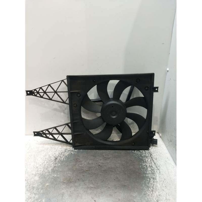 Recambio de electroventilador para volkswagen polo iv (9n_, 9a_) 1.4 tdi referencia OEM IAM 885002206 14TDI 2005