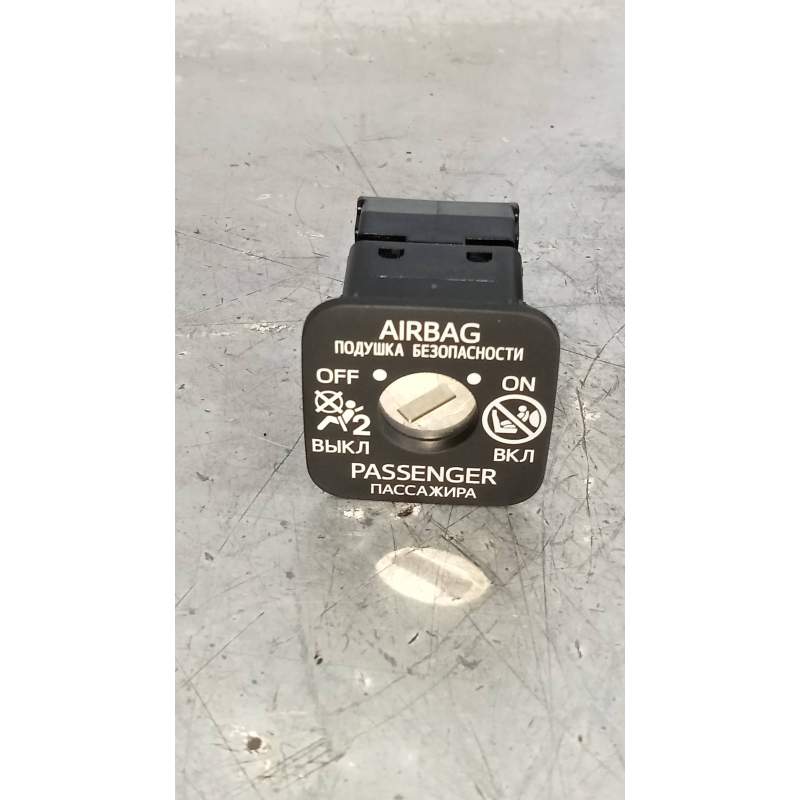 Recambio de mando multifuncion para lexus nx 300h 4wd referencia OEM IAM 2091J90  