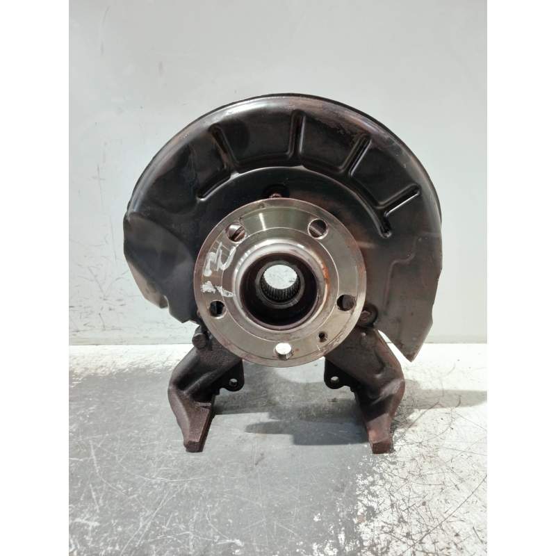 Recambio de mangueta delantera izquierda para volkswagen polo (9n3) referencia OEM IAM 6Q0255AC 14G 2005