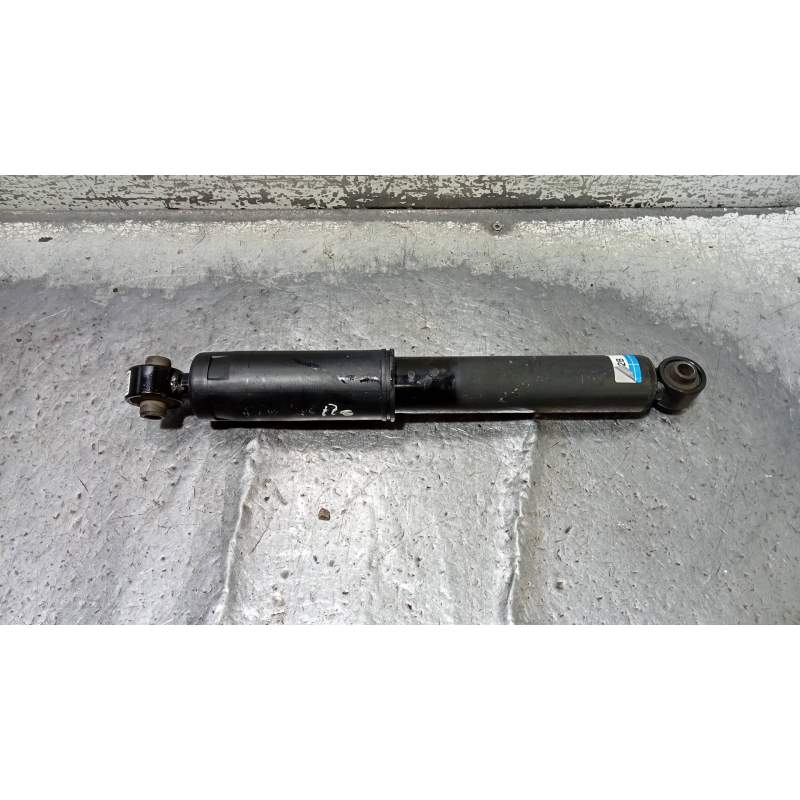 Recambio de amortiguador trasero izquierdo para ssangyong tivoli 1.6 turbodiesel cat referencia OEM IAM 4530135101  