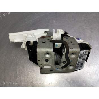 MOTOR CIERRE CENTRALIZADO DELANTERO DERECHO P04589916AFA 5P 2017