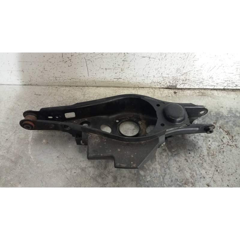 Recambio de brazo suspension inferior trasero izquierdo para lexus nx 300h 4wd referencia OEM IAM   