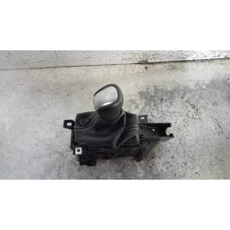 Recambio de palanca cambio para lexus nx 300h 4wd referencia OEM IAM   