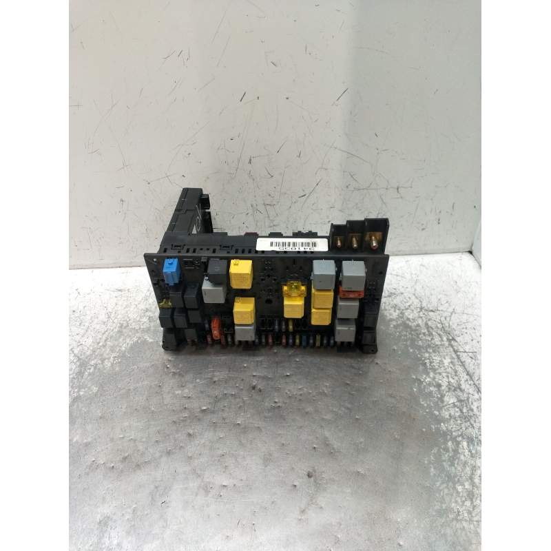 Recambio de caja reles / fusibles para mercedes-benz clase m (w163) ml 320 (163.154) referencia OEM IAM 560108013370  