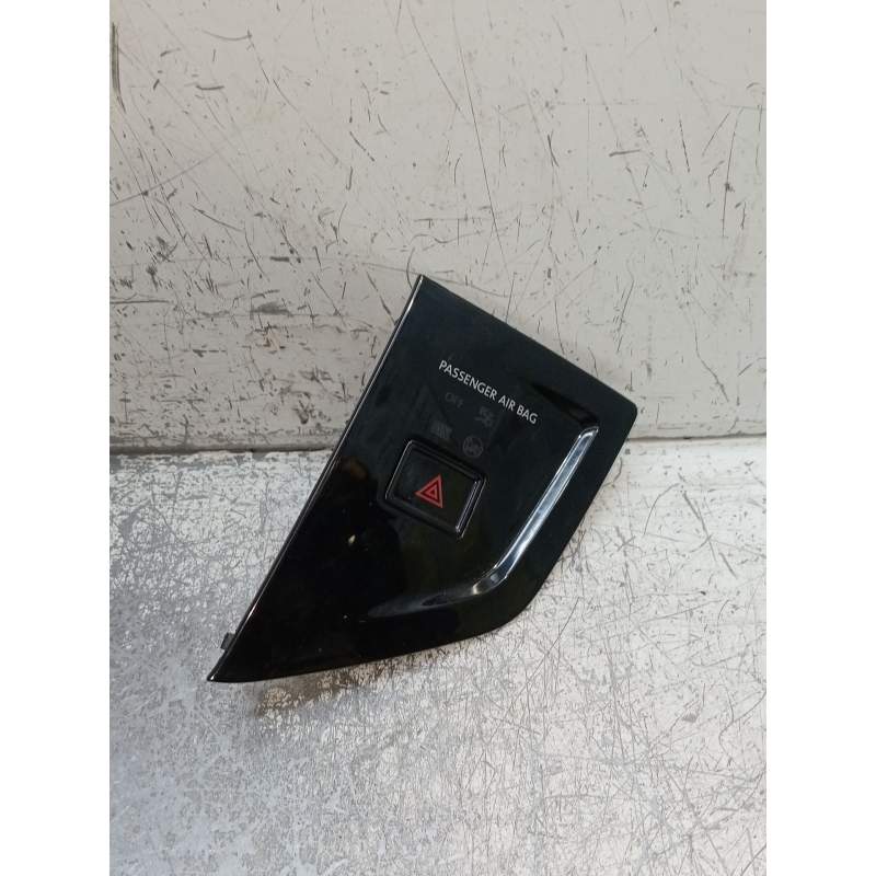 Recambio de mando multifuncion para volkswagen polo referencia OEM IAM   