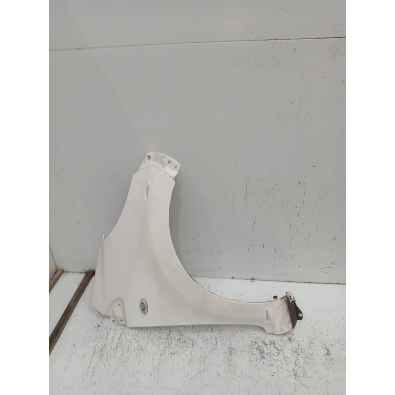 Recambio de aleta delantera derecha para peugeot 107 1.0 cat (384f) referencia OEM IAM   