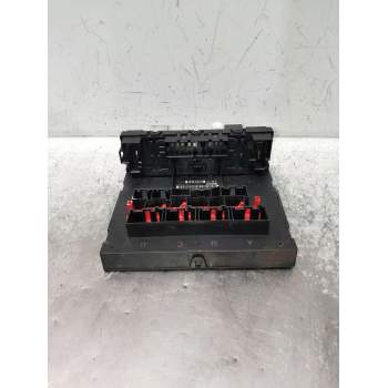 CAJA RELES / FUSIBLES 8P0907279A 