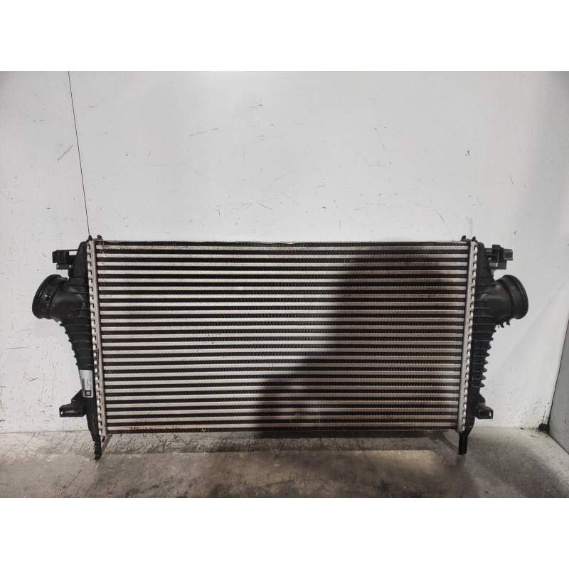 Recambio de intercooler para opel insignia sports tourer selective referencia OEM IAM 13241751 P1831002 13241751