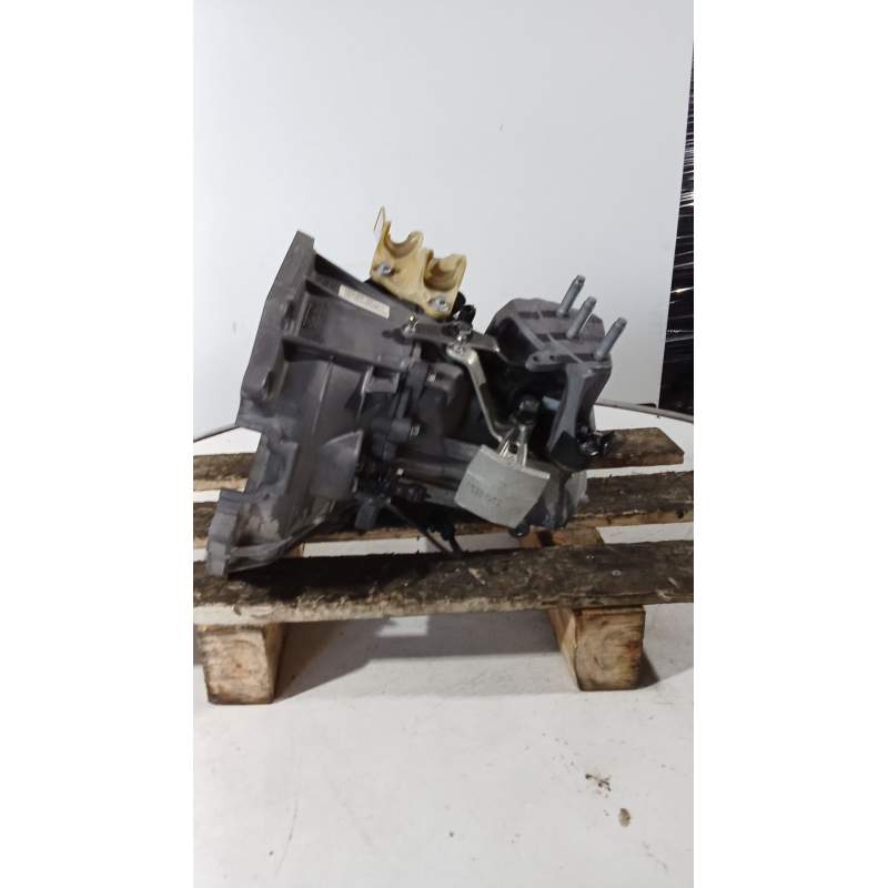 Recambio de caja cambios para ford puma referencia OEM IAM L1TR7002CFC T6TB1021219001346 6V