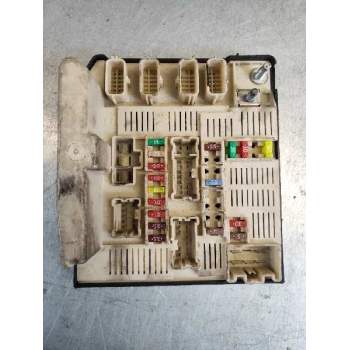 CAJA RELES / FUSIBLES 8201042237 15DCI 2008