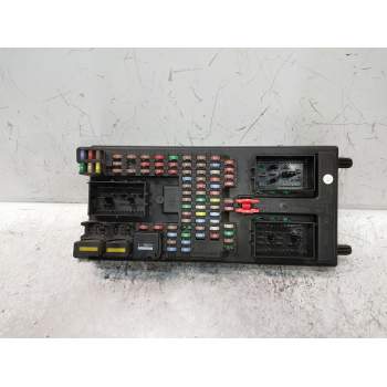 CAJA RELES / FUSIBLES 519051304 YQE500250 