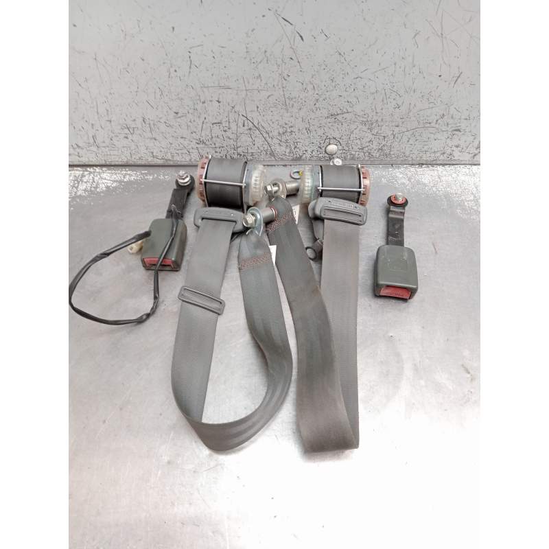 Recambio de juego cinturones delantero para tata xenon 2.2 dci referencia OEM IAM   2008