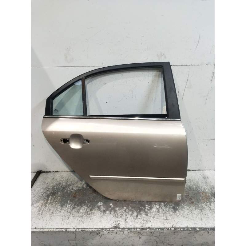 Recambio de puerta trasera derecha para hyundai sonata v (nf) 2.0 crdi referencia OEM IAM  4P 