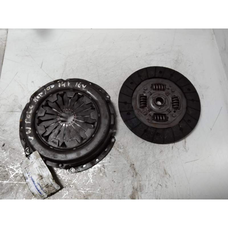 Recambio de kit embrague para volkswagen polo berlina (6n2) 1.4 16v referencia OEM IAM   