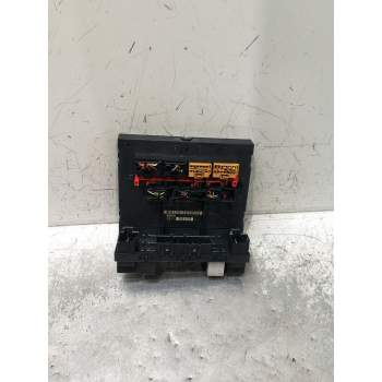 CAJA RELES / FUSIBLES 3C8937049E 