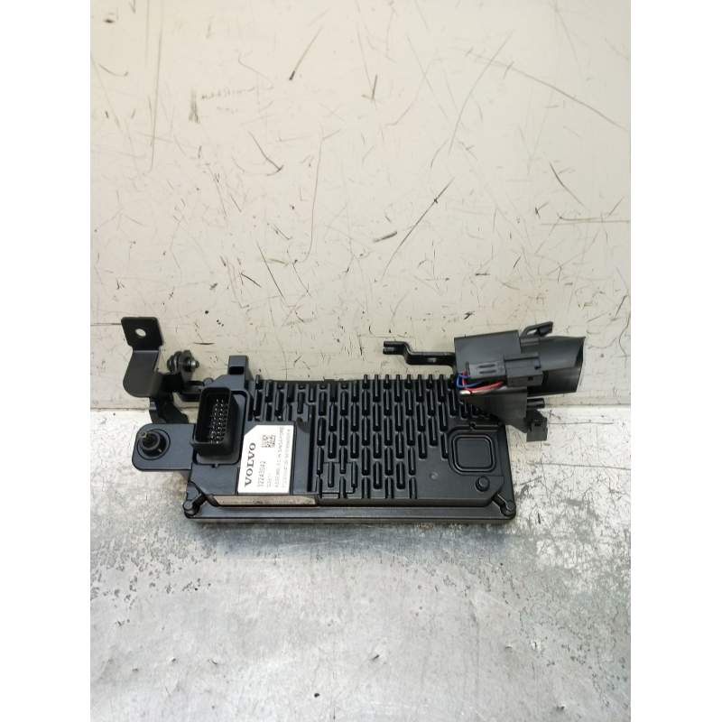 Recambio de modulo electronico para volvo xc40 (536) d4 awd referencia OEM IAM 32243042 P32243042 2017