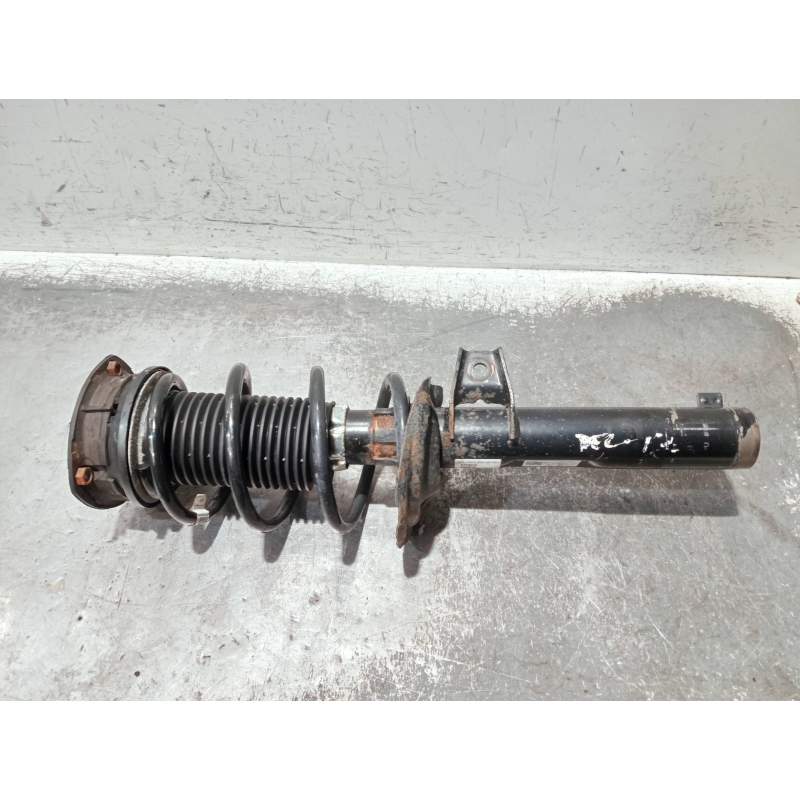 Recambio de amortiguador delantero izquierdo para volkswagen touran (5t1) 1.6 tdi referencia OEM IAM 5QA413031AA 5QA412021CK 