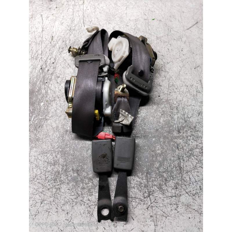 Recambio de juego cinturones delantero para mitsubishi space wagon (n80/n90) 2,4 glx referencia OEM IAM   5P