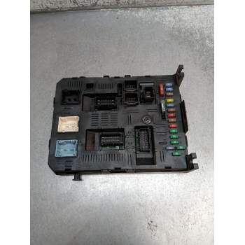 CAJA RELES / FUSIBLES 9661940480 16HDI 2004