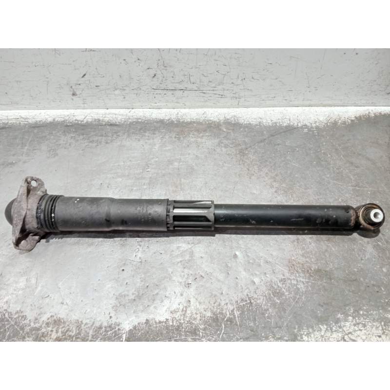 Recambio de amortiguador trasero derecho para volkswagen touran (5t1) 1.6 tdi referencia OEM IAM 5QA512011AQ  
