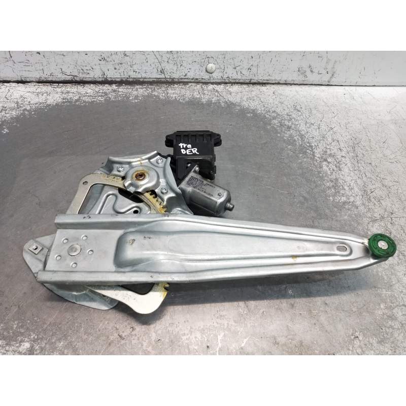 Recambio de elevalunas trasero derecho para toyota avensis advance referencia OEM IAM 8571005061 C35421101 4P