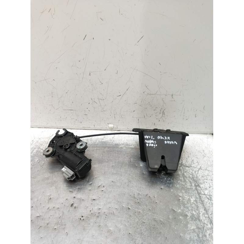 Recambio de motor cierre centralizado porton para volvo xc40 (536) d4 awd referencia OEM IAM  5P 2017
