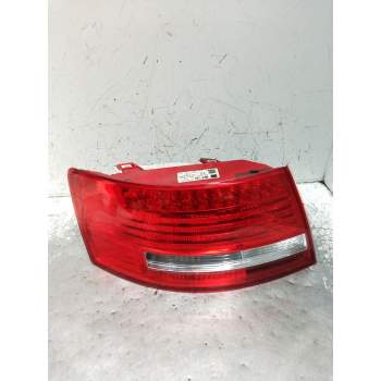 PILOTO TRASERO IZQUIERDO 4F5945095 738013 2004