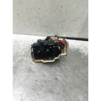 MOTOR CIERRE CENTRALIZADO DELANTERO DERECHO 5P 