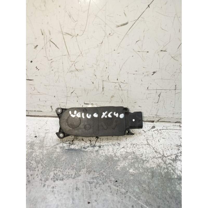 Recambio de modulo electronico para volvo xc40 (536) d4 awd referencia OEM IAM 6477R1006 31498194 2017