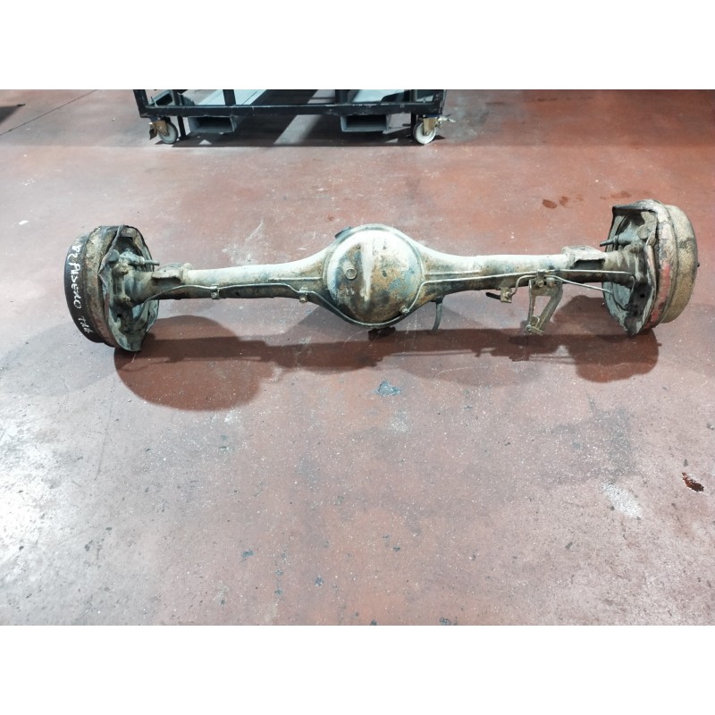 Recambio de puente trasero para mitsubishi montero (l040) 2500 td (2-ptas.) referencia OEM IAM   