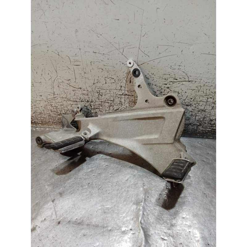 Recambio de estribos laterales para honda st st 1100 pan european (sc26) referencia OEM IAM   ESTRIBO