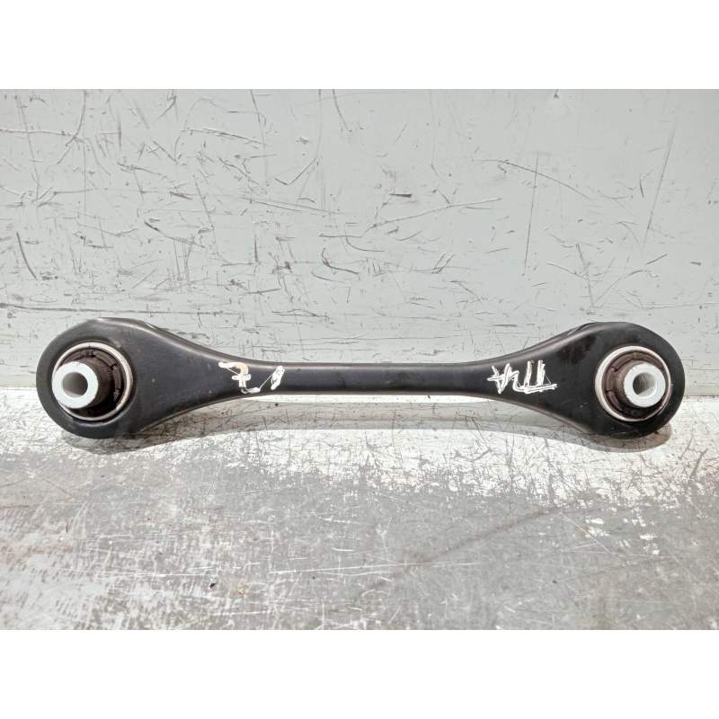 Recambio de brazo suspension inferior trasero izquierdo para volkswagen touran (5t1) 1.6 tdi referencia OEM IAM 5Q0501529C  
