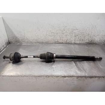 TRANSMISION DELANTERA DERECHA P8689225 T011107 2000