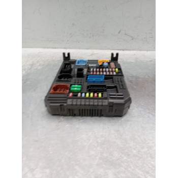 CAJA RELES / FUSIBLES 9832881080 2372063698 15HDI 2020