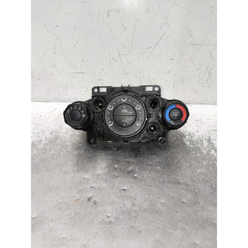 Recambio de mando calefaccion / aire acondicionado para ford fiesta (cb1) referencia OEM IAM 8A6119980AG  2008