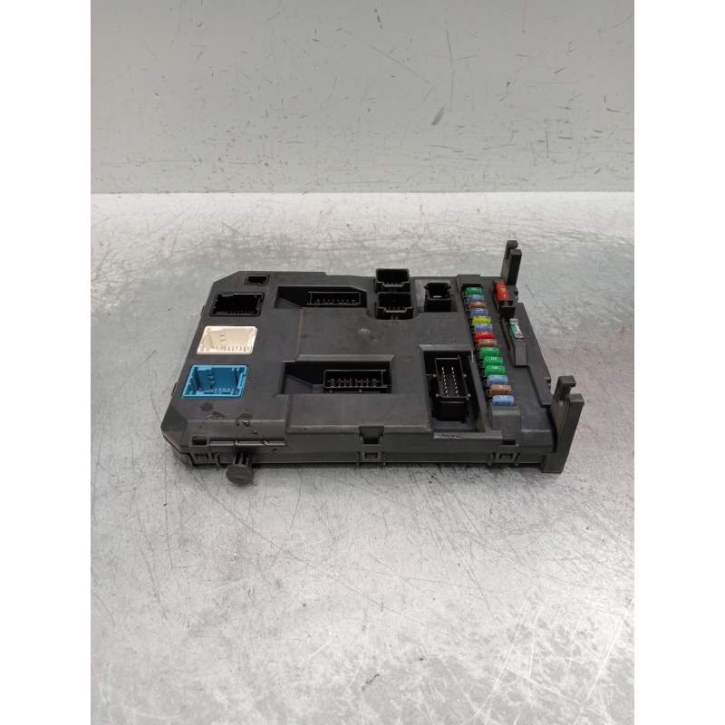 Recambio de caja reles / fusibles para citroën c3 picasso (sh_) 1.6 bluehdi 100 referencia OEM IAM 9666952080  
