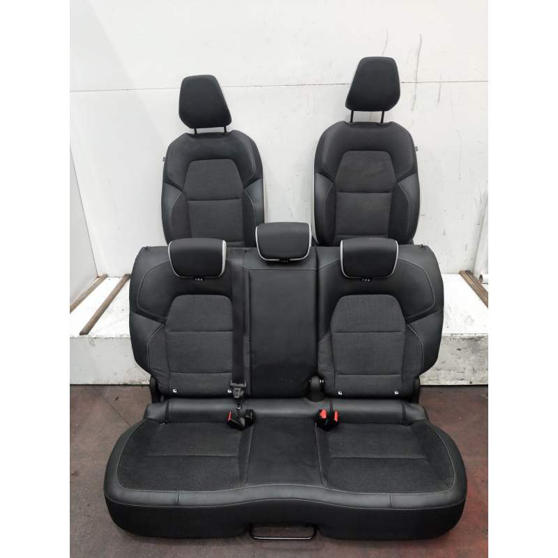 Recambio de juego asientos completo para renault captur ii 1.0 referencia OEM IAM  CON TAPIZADOS 5P