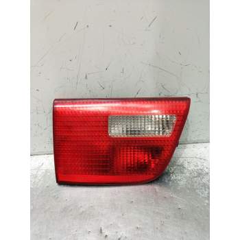 PILOTO TRASERO IZQUIERDO INTERIOR 840901107 251507 E53/2000