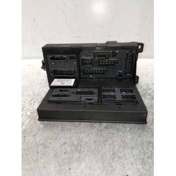 CAJA RELES / FUSIBLES 2115456101 