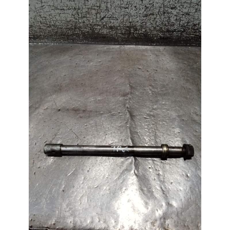 Recambio de puente trasero para honda st st 1100 pan european (sc26) referencia OEM IAM   EJE TRASERO