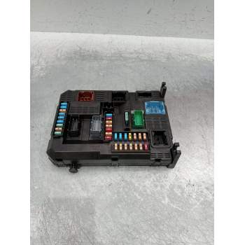 CAJA RELES / FUSIBLES 981984968000 