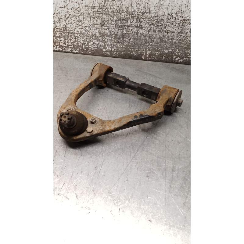 Recambio de brazo suspension superior delantero izquierdo para tata xenon 2.2 dci referencia OEM IAM  22DCI 2008