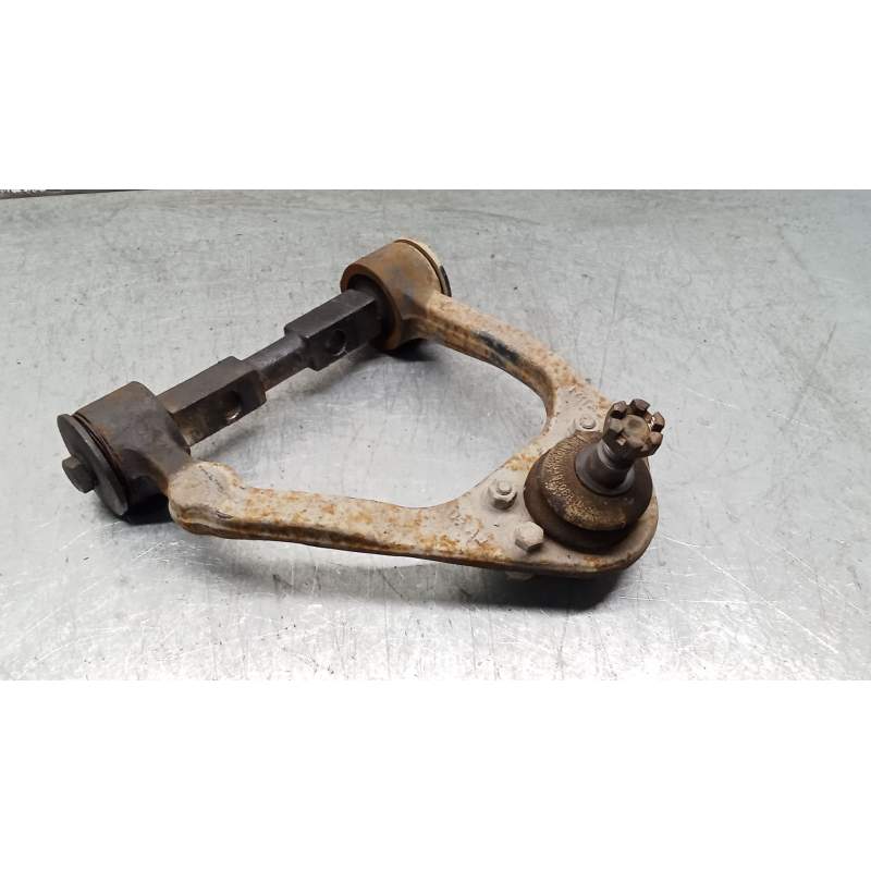 Recambio de brazo suspension superior delantero derecho para tata xenon 2.2 dci referencia OEM IAM  22DCI 2008