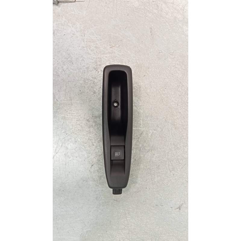 Recambio de mando elevalunas trasero izquierdo para renault zoe entry referencia OEM IAM 829614619R  