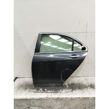 PUERTA TRASERA IZQUIERDA 4P 2004