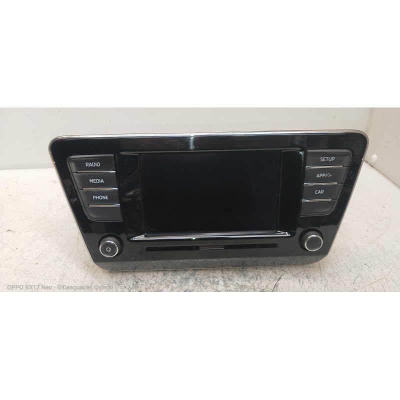 Recambio de sistema navegacion gps para skoda superb (3v3) active referencia OEM IAM 3V0035871C  