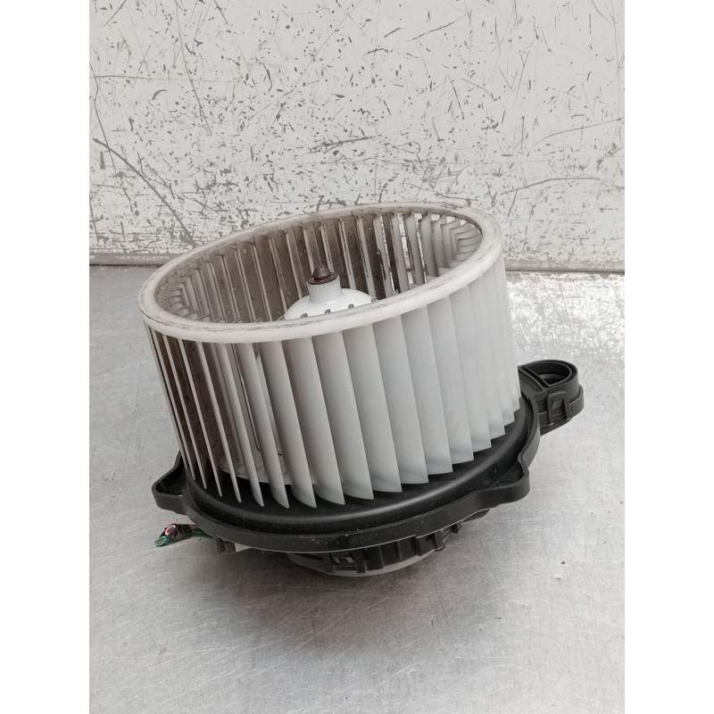 Recambio de motor calefaccion para kia carens iv 1.7 crdi referencia OEM IAM F00S3B2474  2013