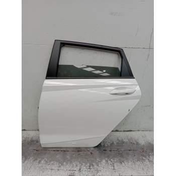 PUERTA TRASERA IZQUIERDA 5P 2020